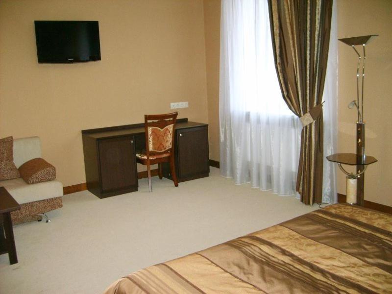 Hotel Complex Gayki Jytomyr Extérieur photo